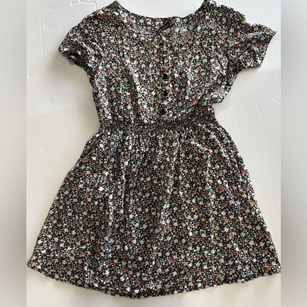 H&M women’s mini floral dress size 8